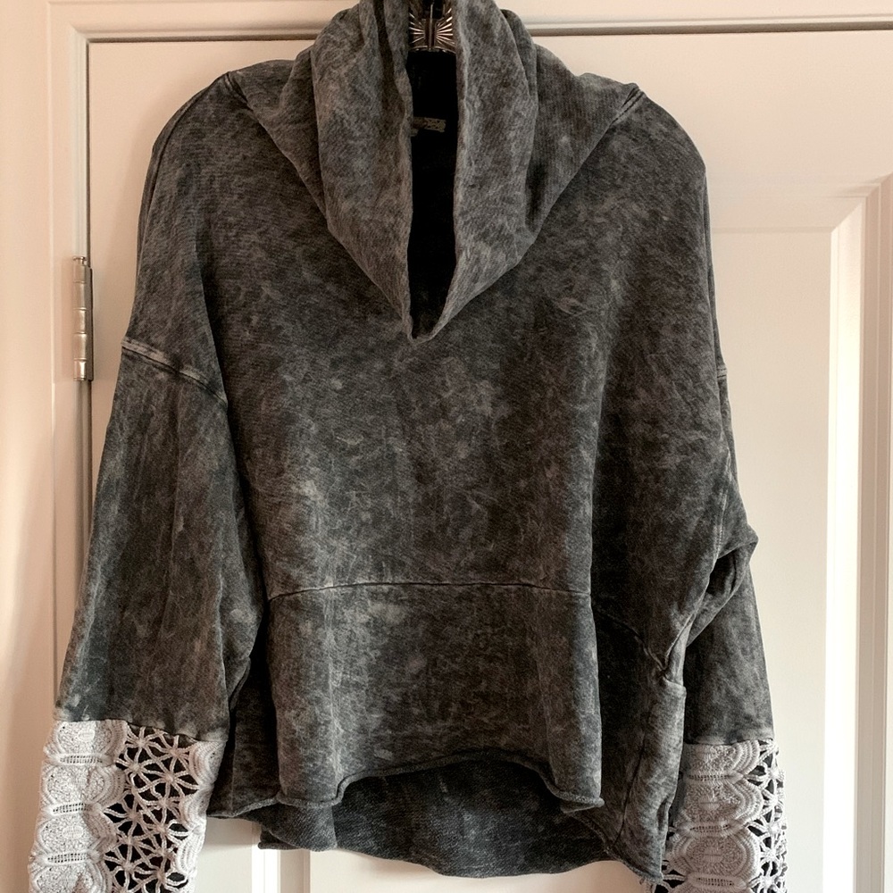 Ladies cowlneck sweatshirt top with lace trim